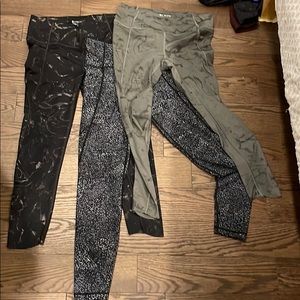 Athleta small patterned leggings